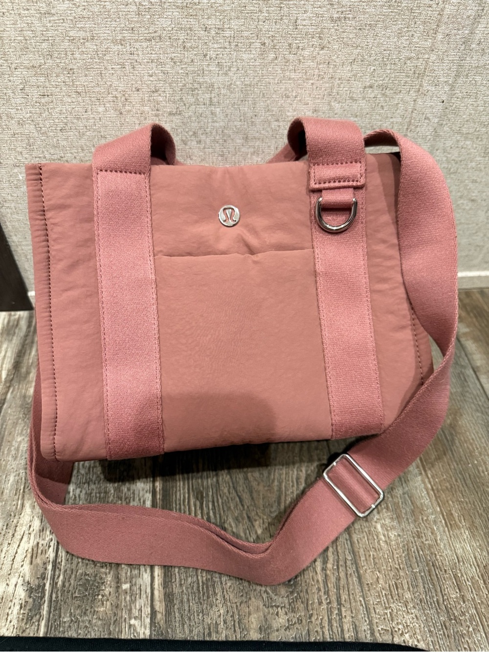 lululemon athletica tote bag